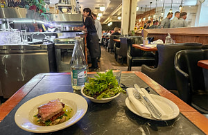 Dinner-at-Au-pied-de-cochon Tom Damoth © 2025 The restaurant I went to was Au pied de cochon. And yes, the meal was delicious.