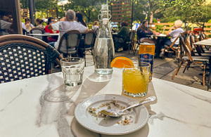 The month of August was a tad on the warm side for me. Nothing like lemonade (and a bite of cake) on a hot day:)